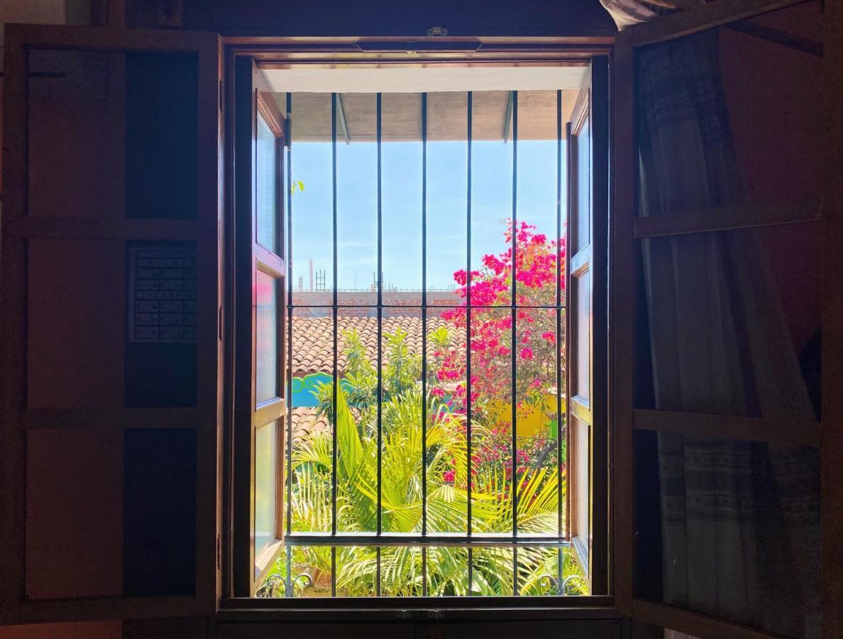 Hotel Las Golondrinas Oaxaca Екстериор снимка