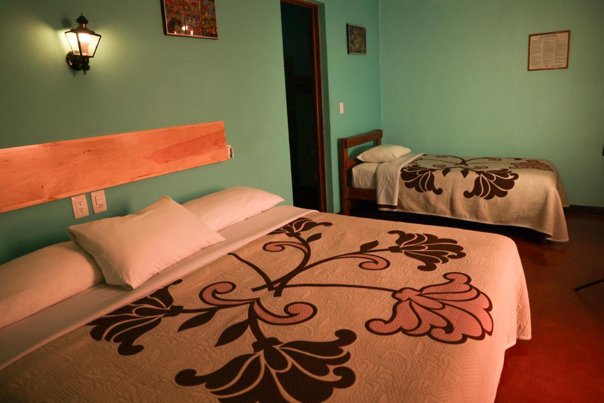 Hotel Las Golondrinas Oaxaca Екстериор снимка