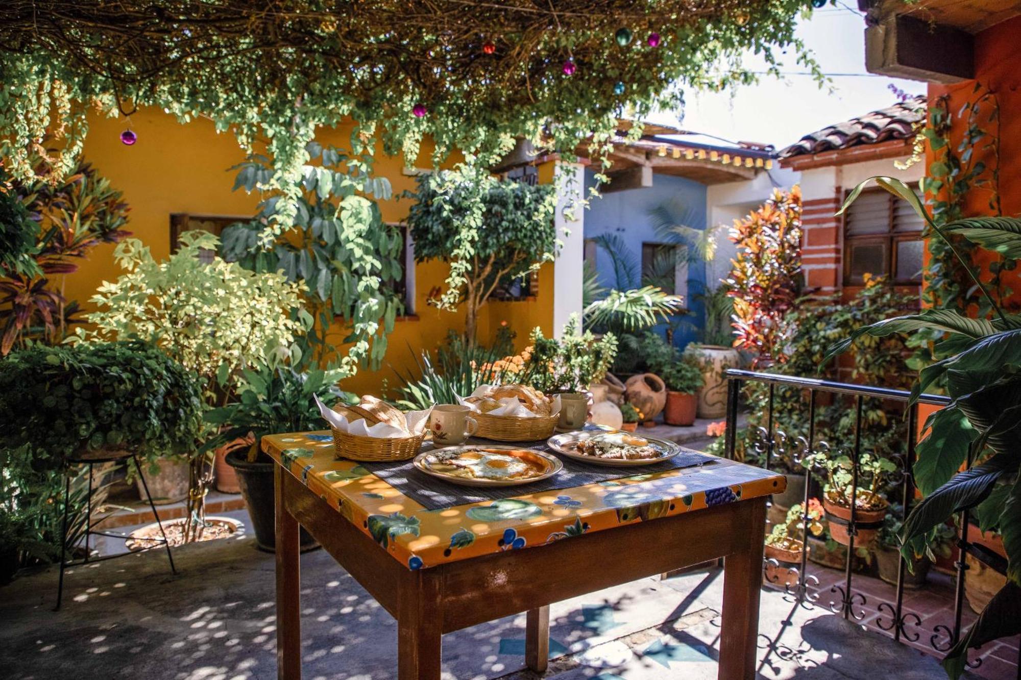 Hotel Las Golondrinas Oaxaca Екстериор снимка
