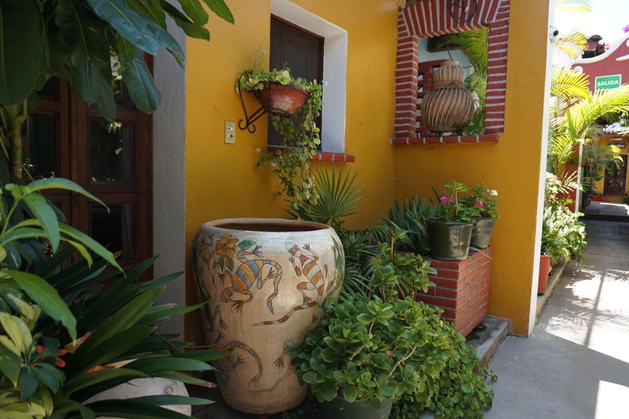 Hotel Las Golondrinas Oaxaca Екстериор снимка